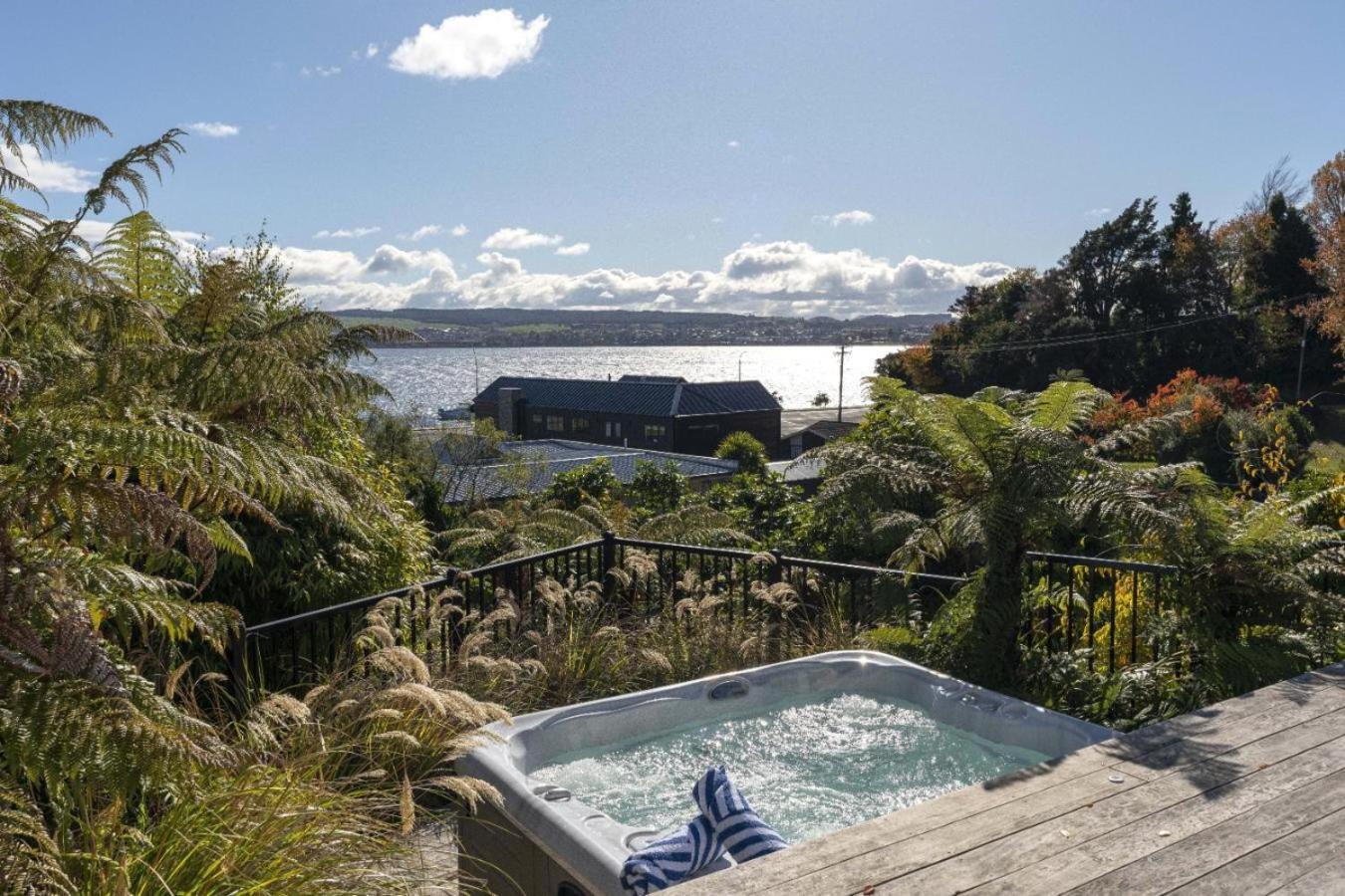 Bayview Lake Lac Taupo Extérieur photo
