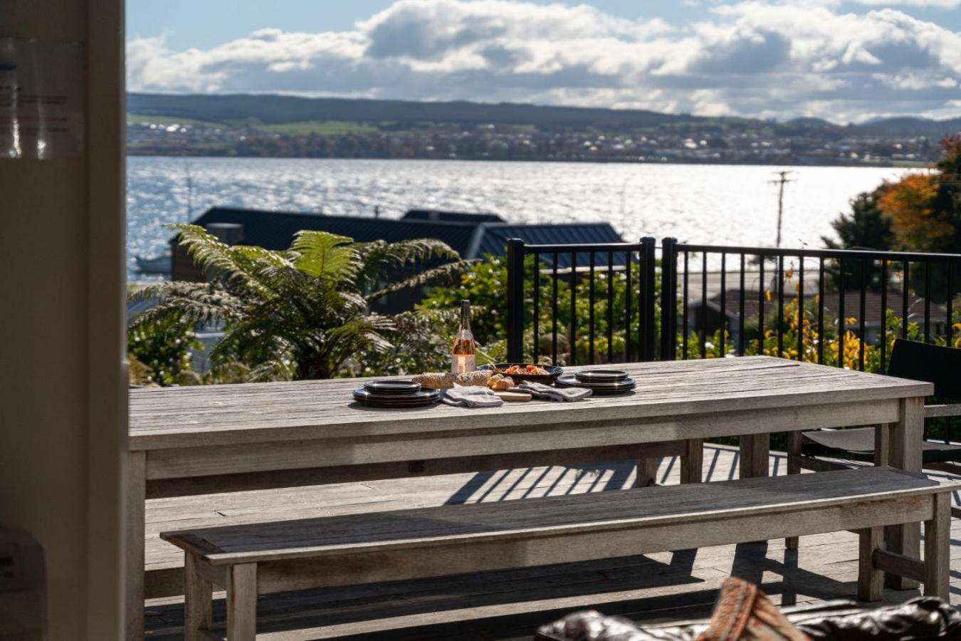 Bayview Lake Lac Taupo Extérieur photo